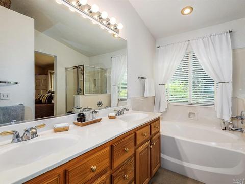 1627 Exeter Ct, Fairfield, CA 94533 photo 14