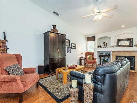 1627 Exeter Ct, Fairfield, CA 94533 photo 6