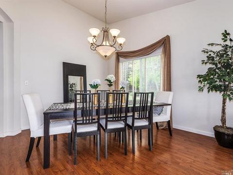 1627 Exeter Ct, Fairfield, CA 94533 photo 4