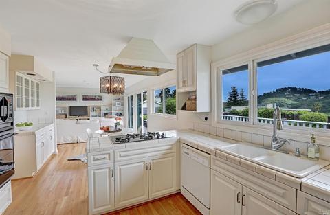 2 Burrell Ct, Tiburon, CA 94920 photo 8