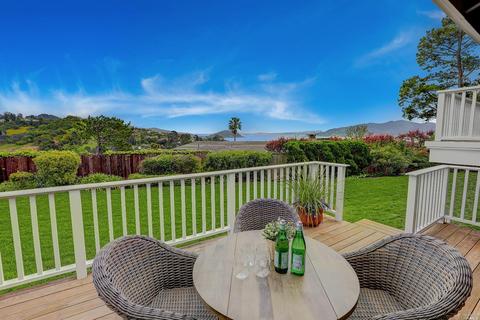 2 Burrell Ct, Tiburon, CA 94920 photo 2