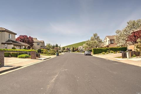 662 Knight Dr, Benicia, CA 94510 photo 3