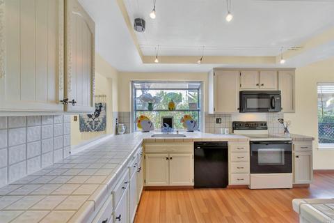 300 Seawind Dr, Vallejo, CA 94590 photo 8