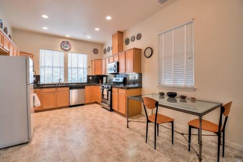 100 St Michael Ct, Cloverdale, CA 95425 photo 13