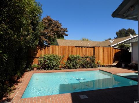 2401 Edgewater Dr, Napa, CA 94558 photo 11