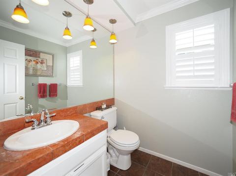 8433 Shadetree Dr, Windsor, CA 95492 photo 19