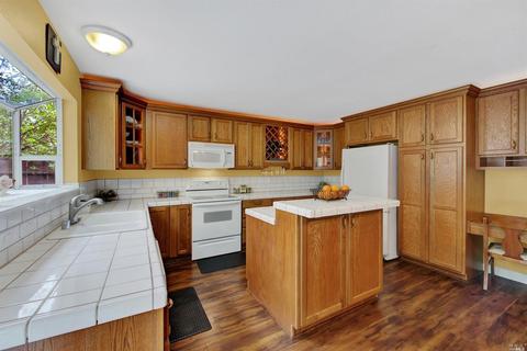 428 Edwin Dr, Vacaville, CA 95687 photo 18