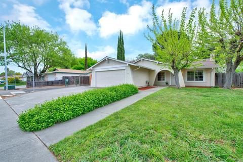 428 Edwin Dr, Vacaville, CA 95687 photo 2