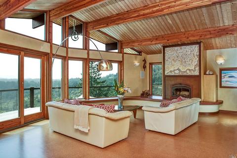 18182 Fitzpatrick Ln, Occidental, CA 95465 photo 2