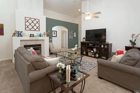 178 Fulton Pl, Windsor, CA 95492 photo 2