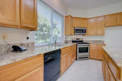 525 Pheasant Run Dr, Dixon, CA 95620 photo 9