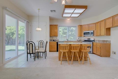 525 Pheasant Run Dr, Dixon, CA 95620 photo 6
