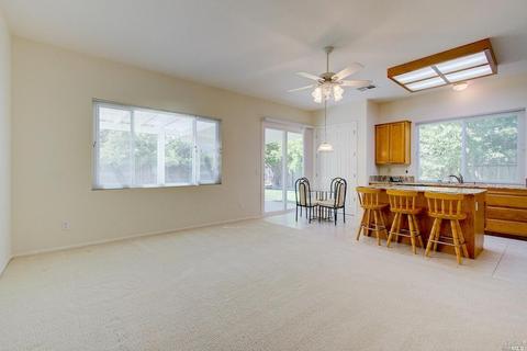 525 Pheasant Run Dr, Dixon, CA 95620 photo 17
