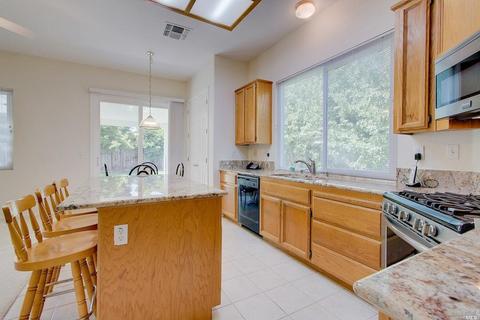 525 Pheasant Run Dr, Dixon, CA 95620 photo 11