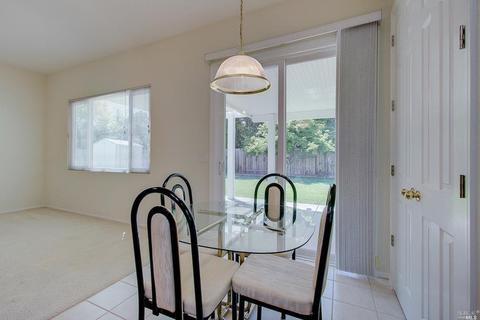 525 Pheasant Run Dr, Dixon, CA 95620 photo 13