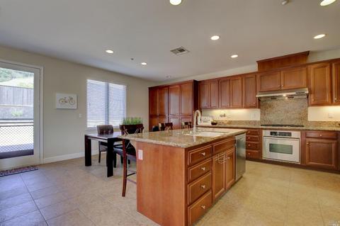 3110 Olympic Rd, Fairfield, CA 94534 photo 9