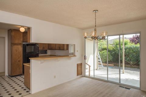 236 Prune Tree Dr, Healdsburg, CA 95448 photo 6