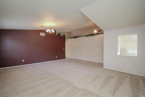 1525 Roseberry Ct, Dixon, CA 95620 photo 7