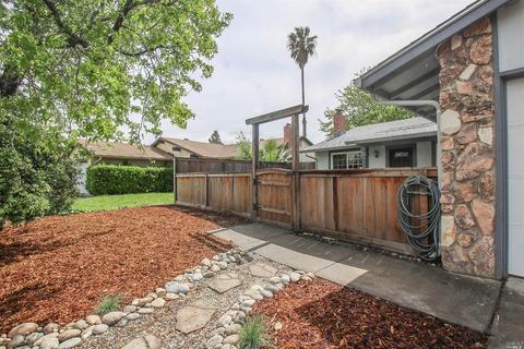 396 Robert Rd, Vacaville, CA 95687 photo 5