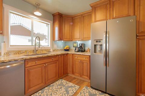 1105 Delwood St, Vallejo, CA 94591 photo 5