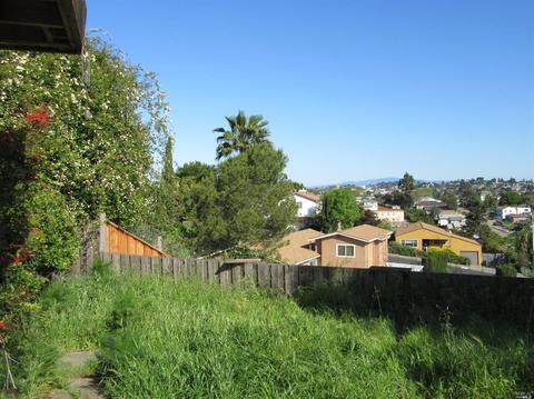 100 Remington Ct, Vallejo, CA 94590 photo 2