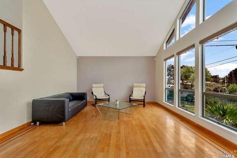 815 Glen Cove Rd, Vallejo, CA 94591 photo 2