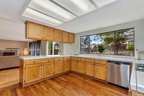 815 Glen Cove Rd, Vallejo, CA 94591 photo 5