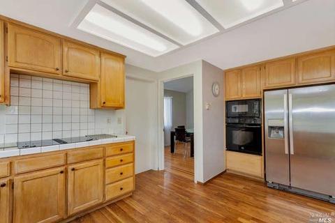 815 Glen Cove Rd, Vallejo, CA 94591 photo 7