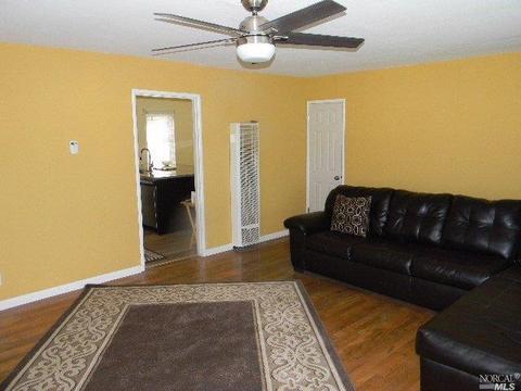 605 Ridge Ave, Vallejo, CA 94591 photo 2