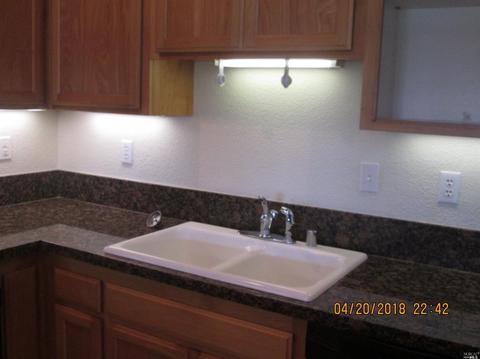 300 Locust Dr #30, Vallejo, CA 94591 photo 3