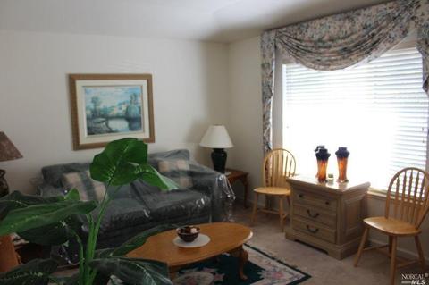 2265 Garnet Dr, Vallejo, CA 94591 photo 2