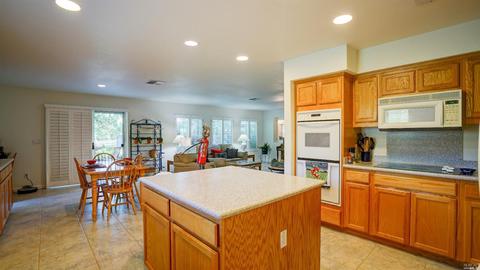 1108 Echo Hills Ct, Fairfield, CA 94533 photo 6