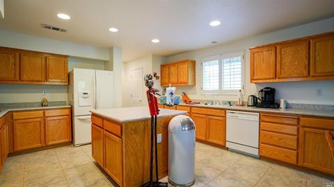 1108 Echo Hills Ct, Fairfield, CA 94533 photo 8