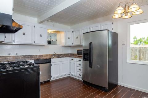 102 Luna Dr, Vallejo, CA 94591 photo 8