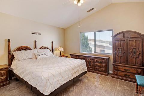 2060 Devonshire Dr, Napa, CA 94558 photo 12