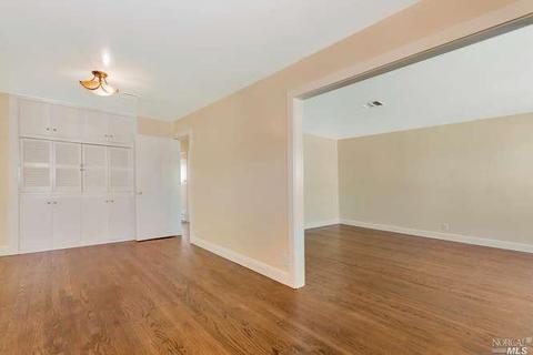 332 Ladera Dr, Vallejo, CA 94591 photo 8