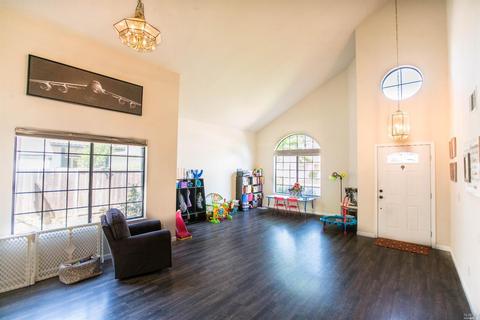 1217 Tanglewood Dr, Fairfield, CA 94533 photo 8