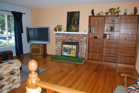 1509 Sarkesian Dr, Petaluma, CA 94954 photo 4