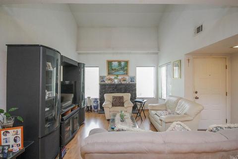 1637 Matthew Dr, Fairfield, CA 94533 photo 5