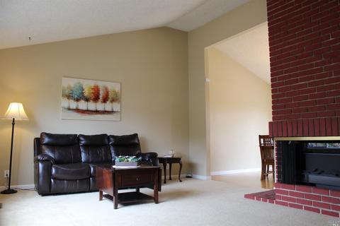 123 Primrose Ln, Vallejo, CA 94591 photo 3