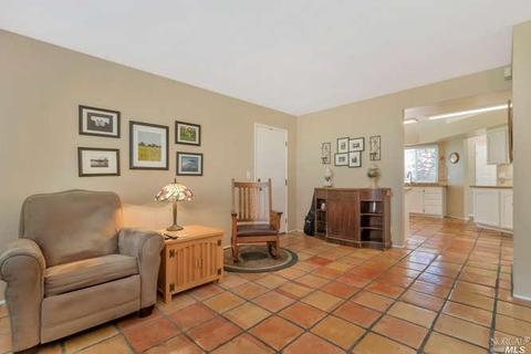 709 Daffodil Dr, Benicia, CA 94510 photo 12