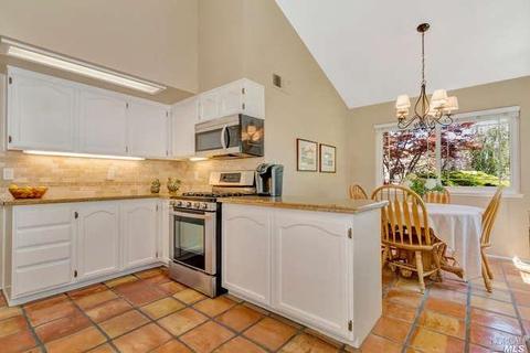 709 Daffodil Dr, Benicia, CA 94510 photo 7