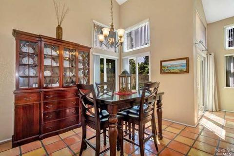 709 Daffodil Dr, Benicia, CA 94510 photo 4