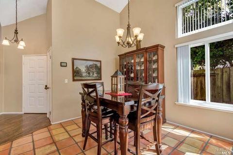 709 Daffodil Dr, Benicia, CA 94510 photo 6