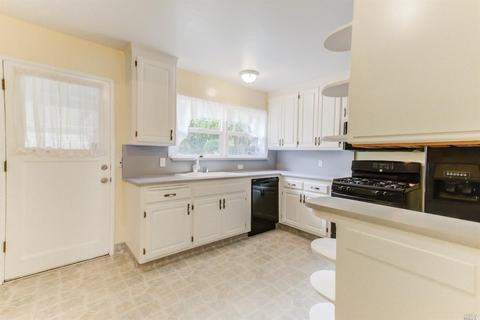 1040 Castlewood Dr, Vallejo, CA 94591 photo 11