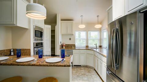 2800 Iris Ct, Fairfield, CA 94533 photo 6
