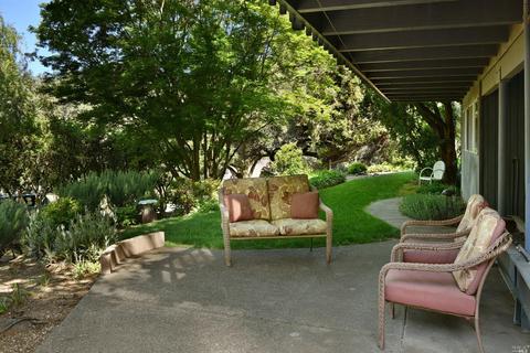 902 Benjamin Way, Healdsburg, CA 95448 photo 2