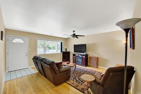 213 Rosa Ave, Winters, CA 95694 photo 10
