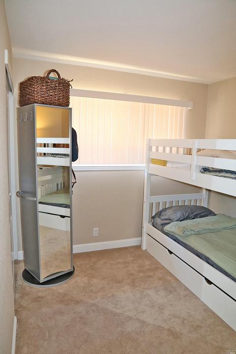 1012 Flicker Ln, Fairfield, CA 94533 photo 17