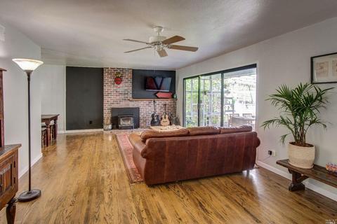 542 Deodara St, Vacaville, CA 95688 photo 10